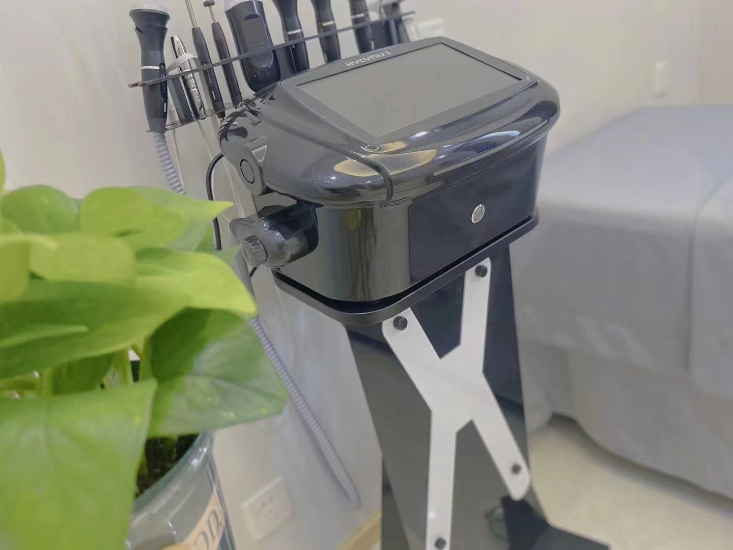 人类高质量皮肤管理|定制护肤「一肤一方」